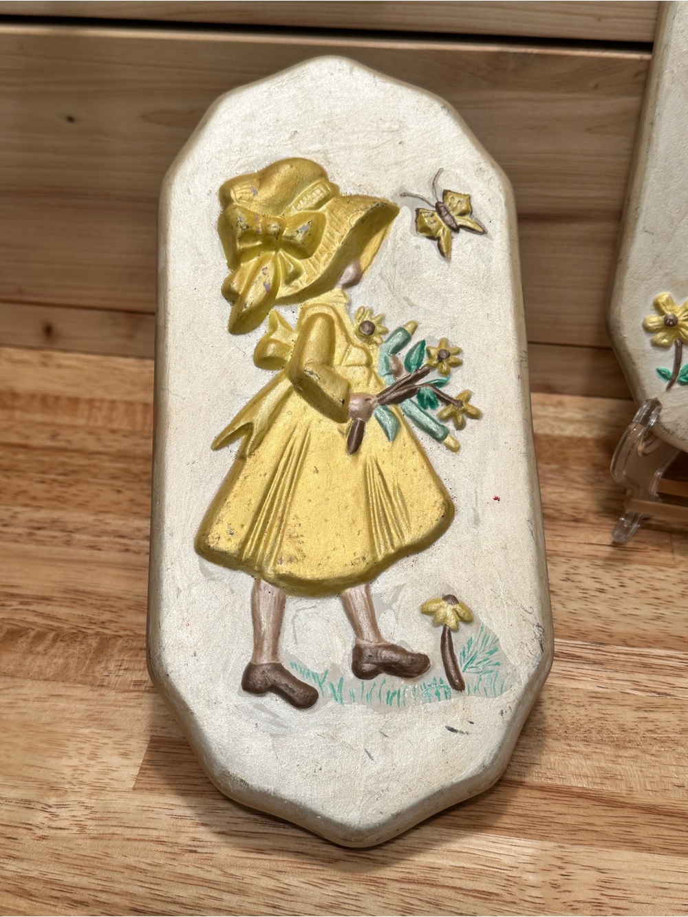Holly Hobby vintage wall plaques (2)